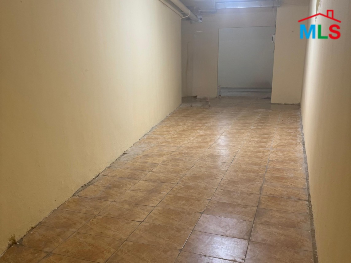 120 SQM Warehouse For Rent in Achrafieh, Sioufi