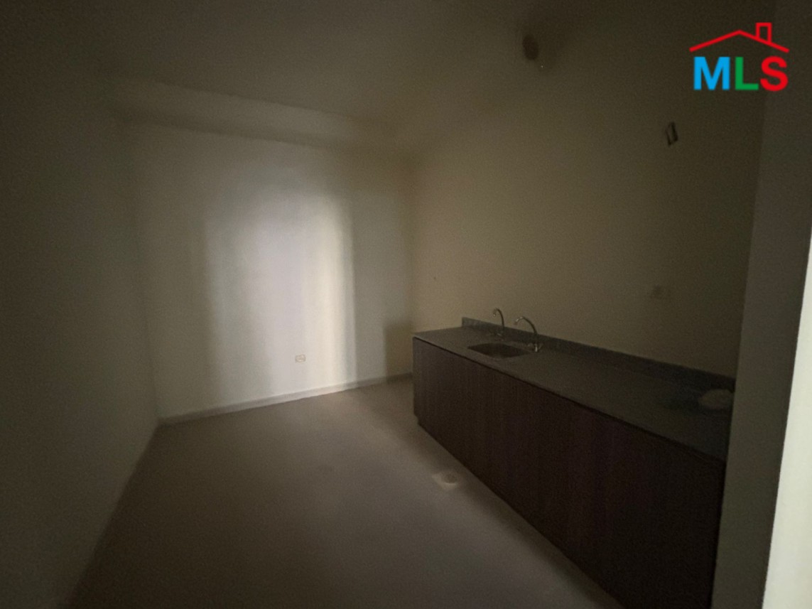 A 160 SQM Office For Rent in Zalka