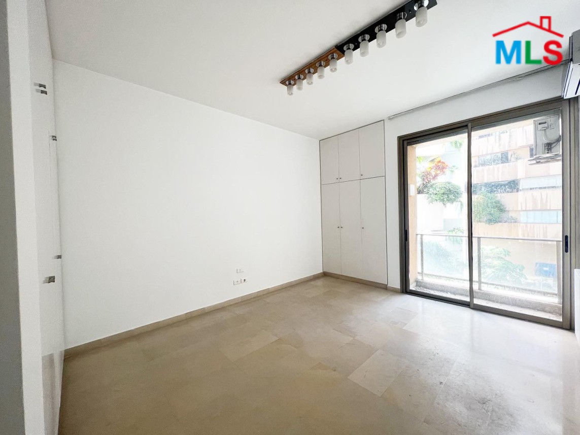 4-Bedroom Apartment For Rent in Achrafieh, Carré D'or