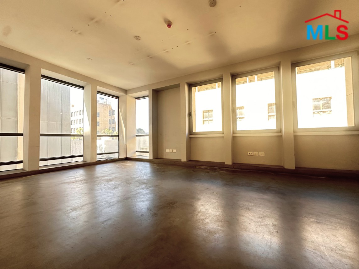 250 SQM Office For Rent in Downtown