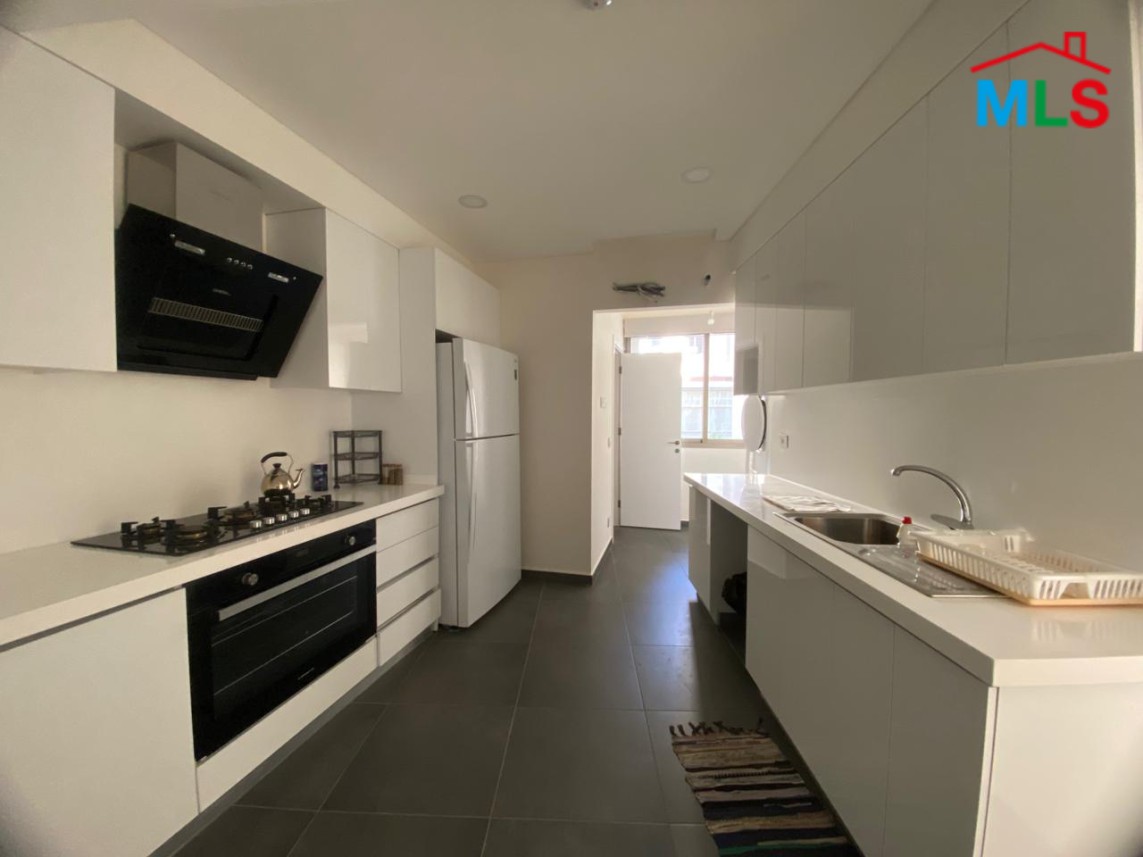 Bright 3-Bedroom Apartment For Rent in Kontari, Ras Beirut
