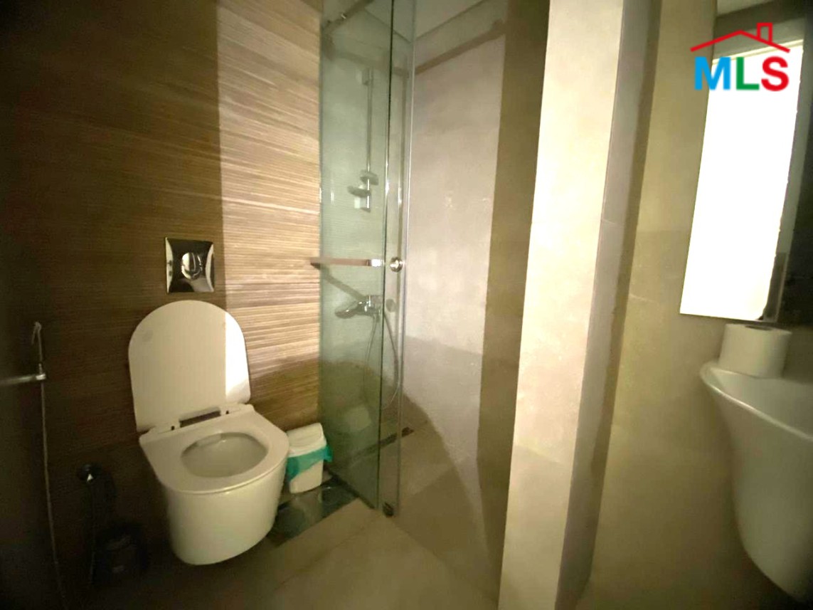 Bright 3-Bedroom Apartment For Rent in Kontari, Ras Beirut