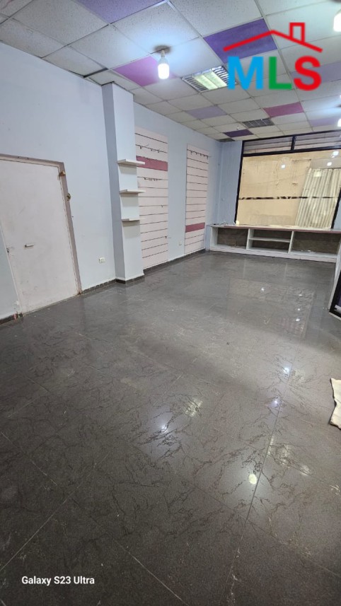 A 60 SQM Shop For Rent in Sin El Fil