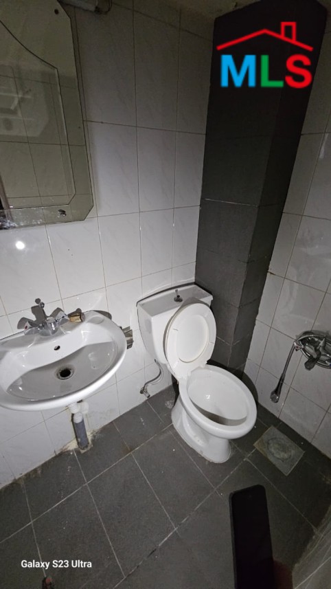 A 60 SQM Shop For Rent in Sin El Fil