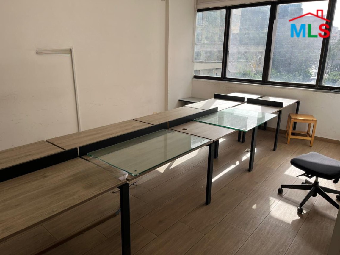 60 SQM Office For Rent in Great Location in Hamra, Ras Beirut