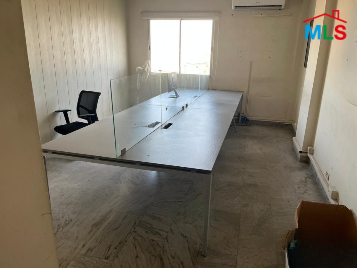 190 SQM Office For Rent in Great Location in Hamra, Ras Beirut