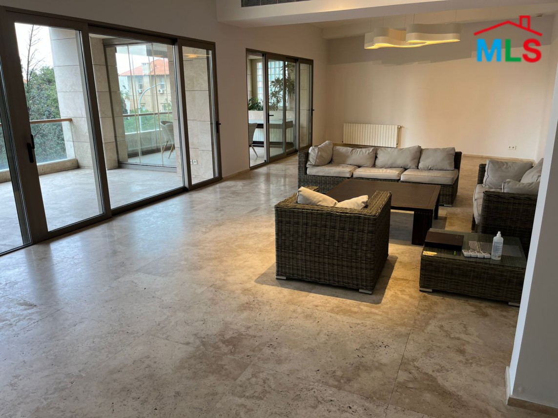 High-End 4-Bedroom Apartment For Rent in Bliss, Ras Beirut