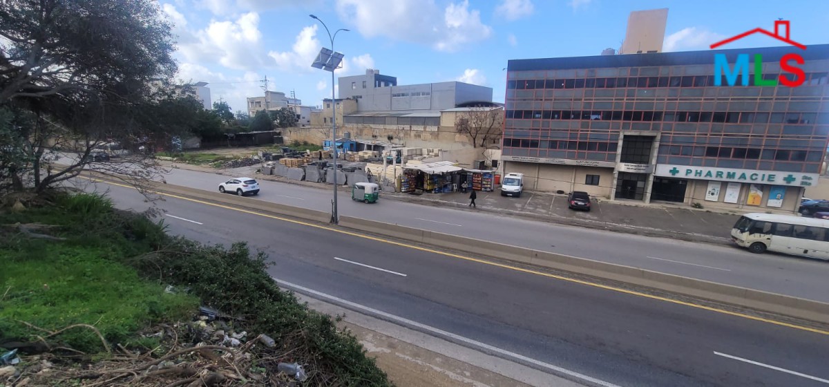 A 1200 SQM Land With House For Rent in Jbeil