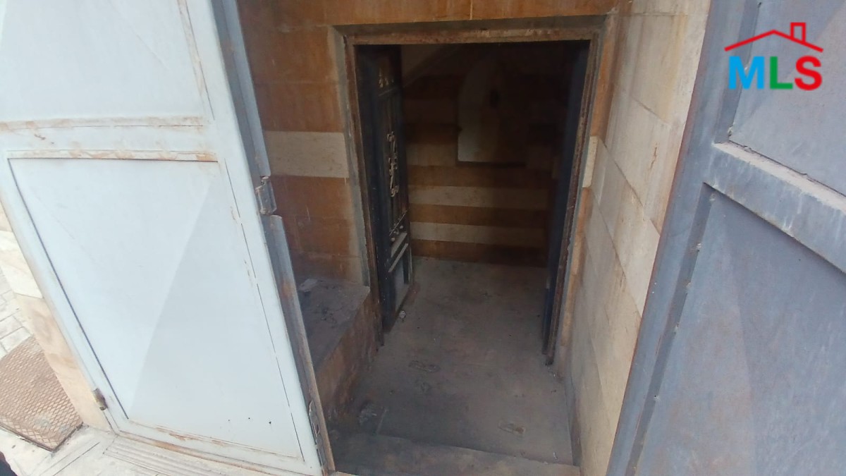 A 100 SQM Warehouse For Rent in Jdeideh