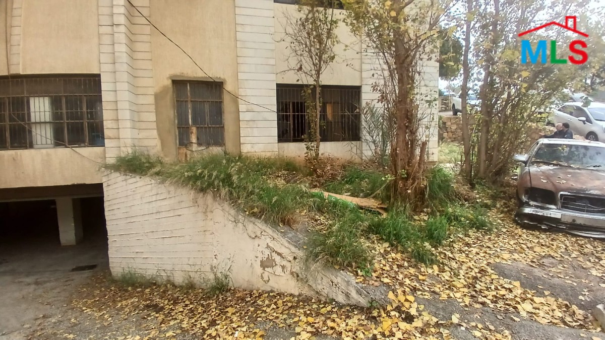 Commercial Warehouse For Rent in Mar Roukoz, Dekwaneh