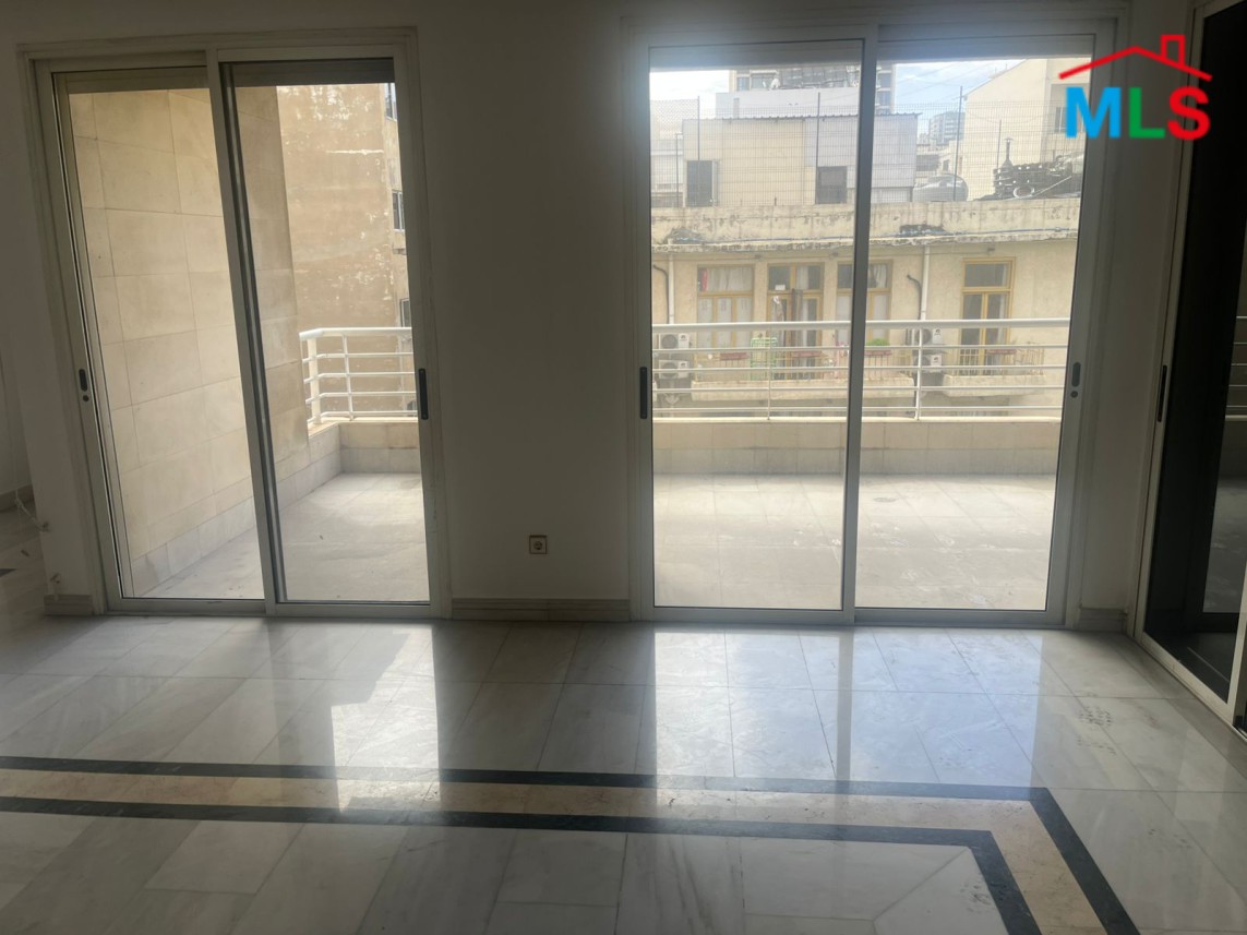 4-Bedroom Apartment For Rent in Hamra, Jeanne D'arc