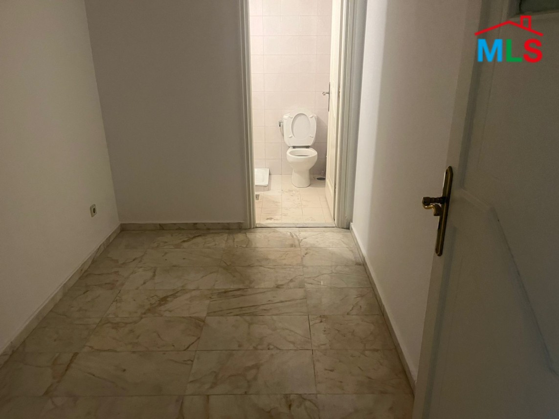 4-Bedroom Apartment For Rent in Hamra, Jeanne D'arc