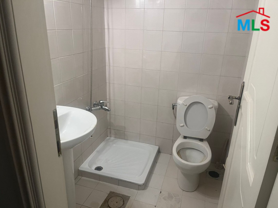 4-Bedroom Apartment For Rent in Hamra, Jeanne D'arc