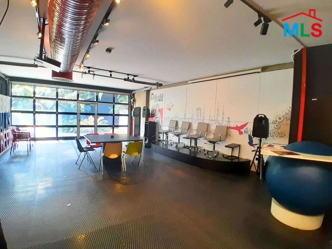 Stunning 300 SQM Ready to Move-In Office For Rent in Achrafieh