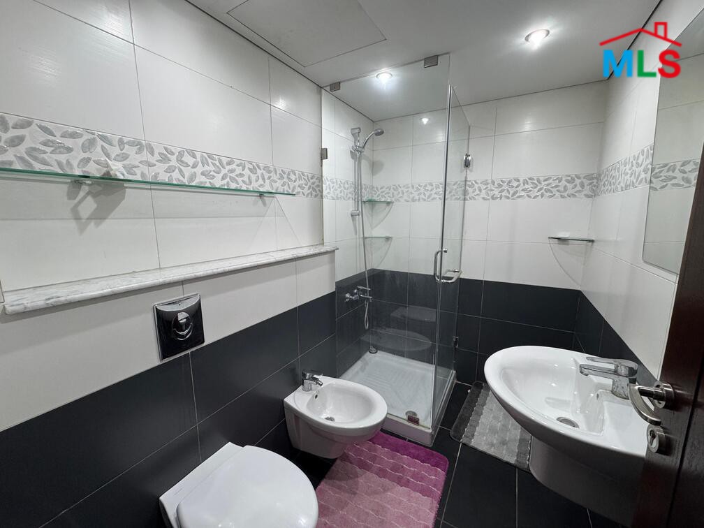 Spacious Apartment For Rent in Ras El Nabeh, Beirut