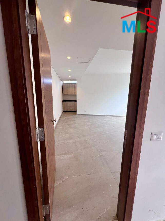 A 40 SQM Office For Rent in Ain Al Remmaneh