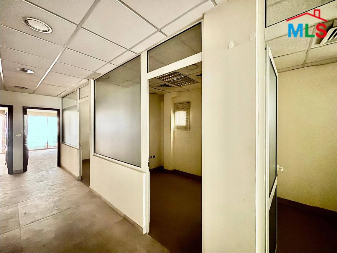 Spacious Apartment Suitable as Office For Rent in Badaro