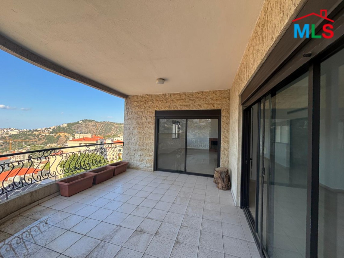 Duplex Apartment For Rent in Zikrit