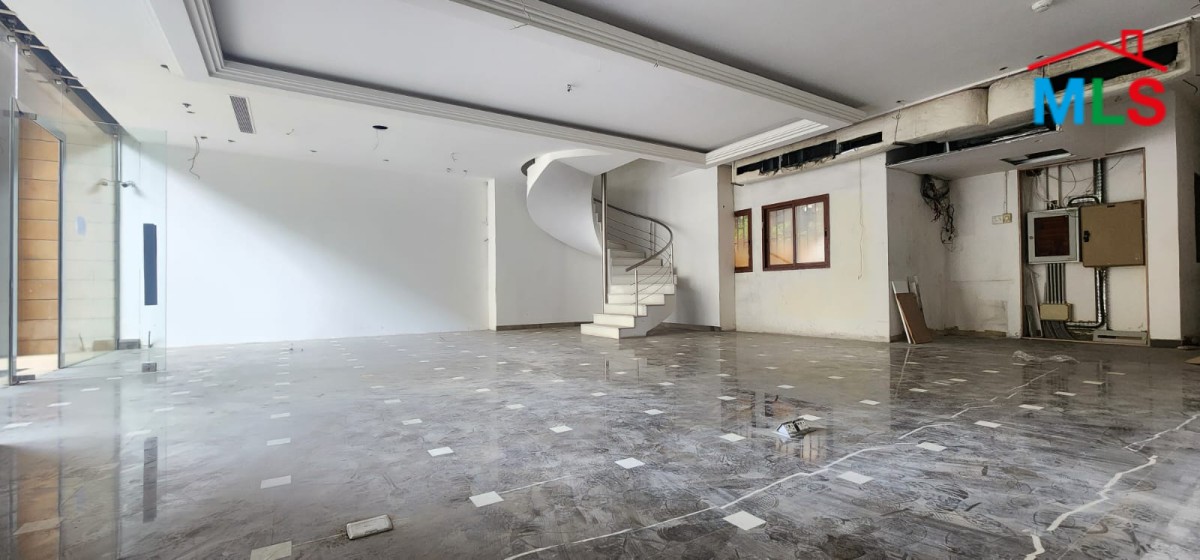 270 SQM Duplex Shop For Rent in Down Town