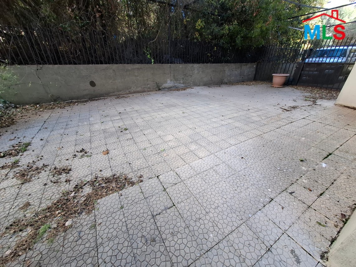 Spacious Furnished Apartment With Garden For Rent in Ballouneh