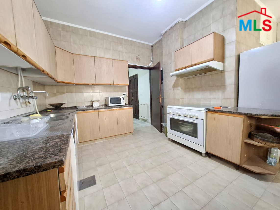 Spacious Furnished Apartment With Garden For Rent in Ballouneh
