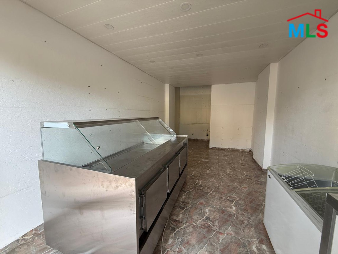 A 30 SQM Shop For Rent in Blat, Jbeil