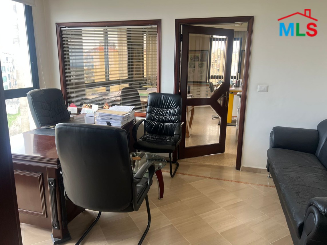 A 100 SQM Office For Rent in Choueifat