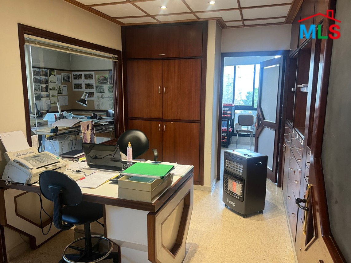 A 100 SQM Office For Rent in Choueifat