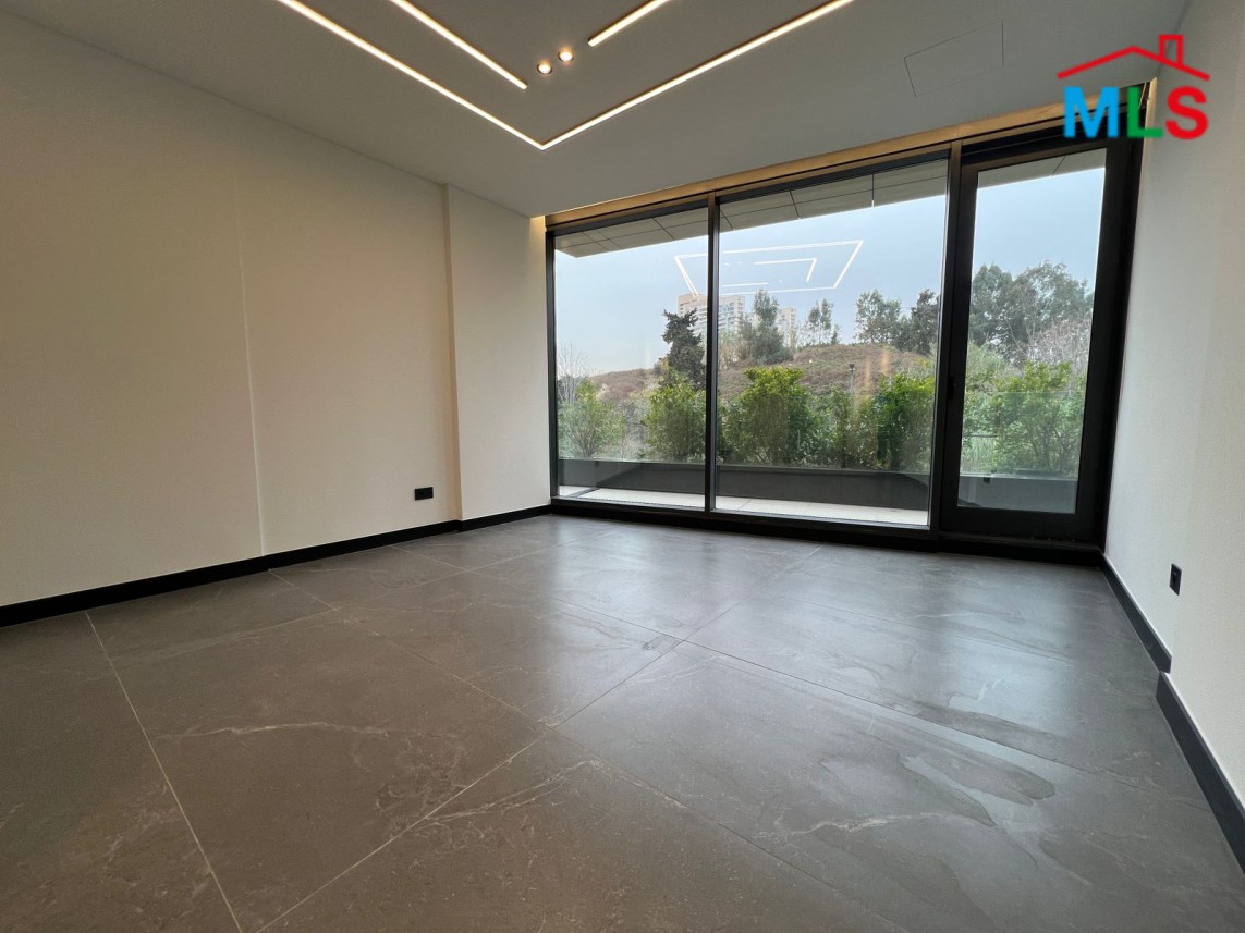 Beautiful Office with Greenery View For Rent in Achrafieh, Sioufi