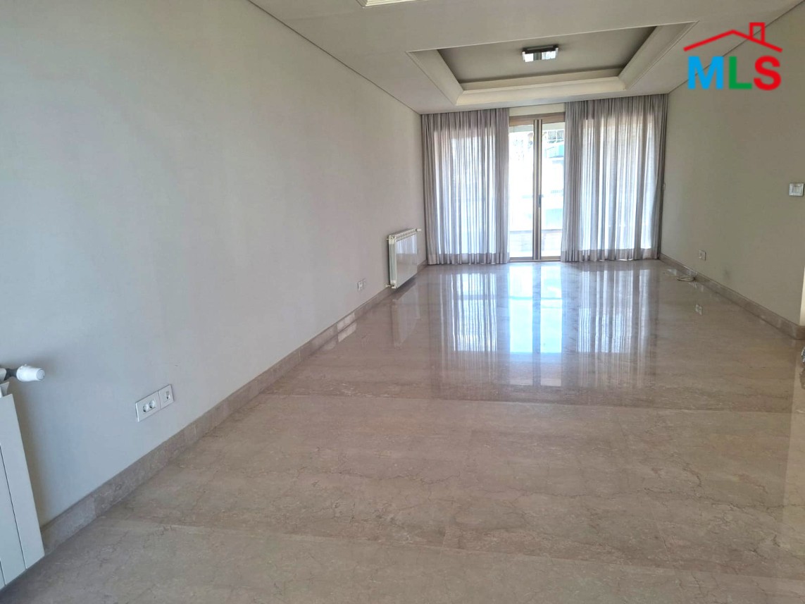 3-Bedroom Apartment For Rent in Hamra, Ras Beirut