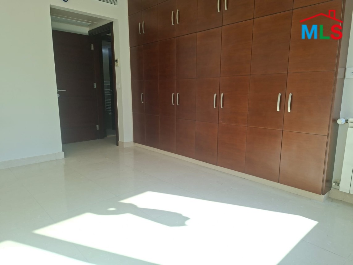 3-Bedroom Apartment For Rent in Hamra, Ras Beirut