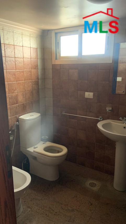 A 225 SQM Office For Rent In Amaret Chalhoub, Zalka