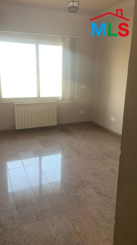 A 225 SQM Office For Rent In Amaret Chalhoub, Zalka