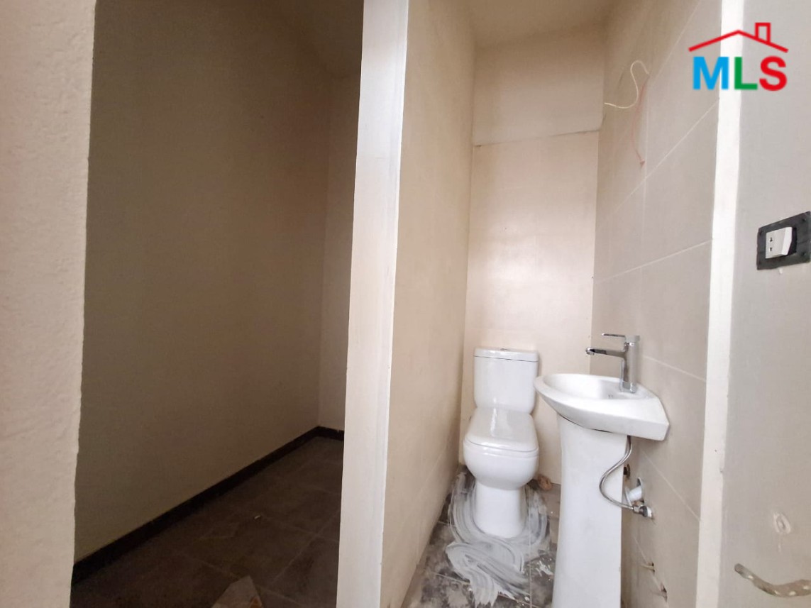 Spacious Lovely 3-Bedroom Apartment For Rent in Ballouneh