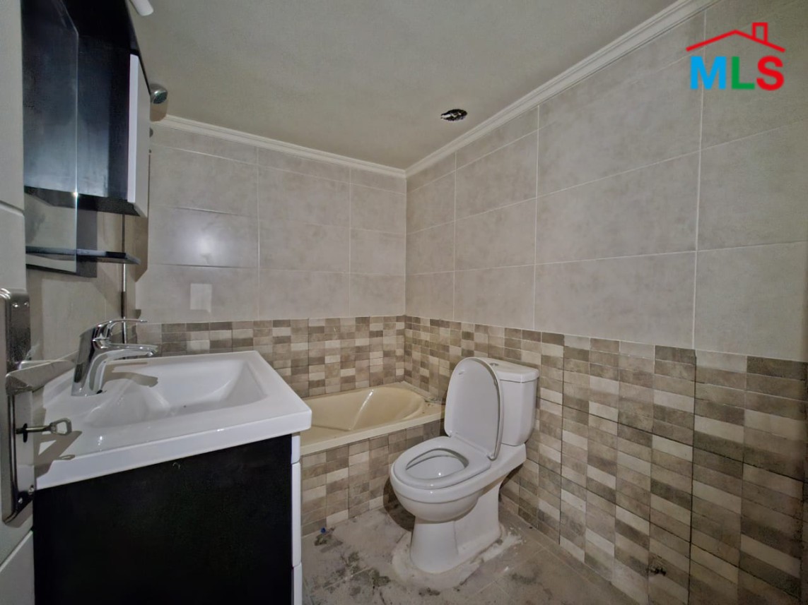 Spacious Lovely 3-Bedroom Apartment For Rent in Ballouneh
