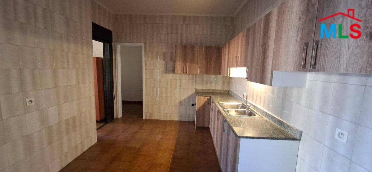 Spacious Apartment For Rent in Qannabet Broumana