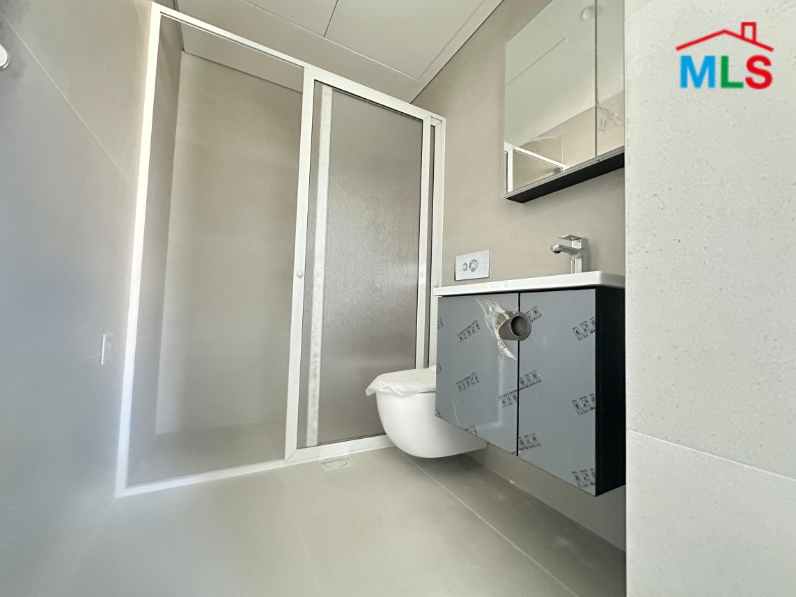 Brand New! 2-Bedroom Apartment For Rent in Prime Area in Achrafieh, Mar Mitr