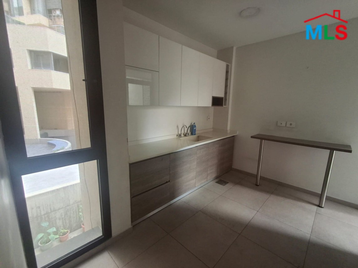 3-Bedroom Apartment For Rent in Achrafieh, Saydeh