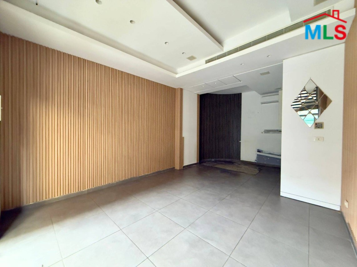 40 SQM Shop For Rent in Achrafieh, Carré D'or