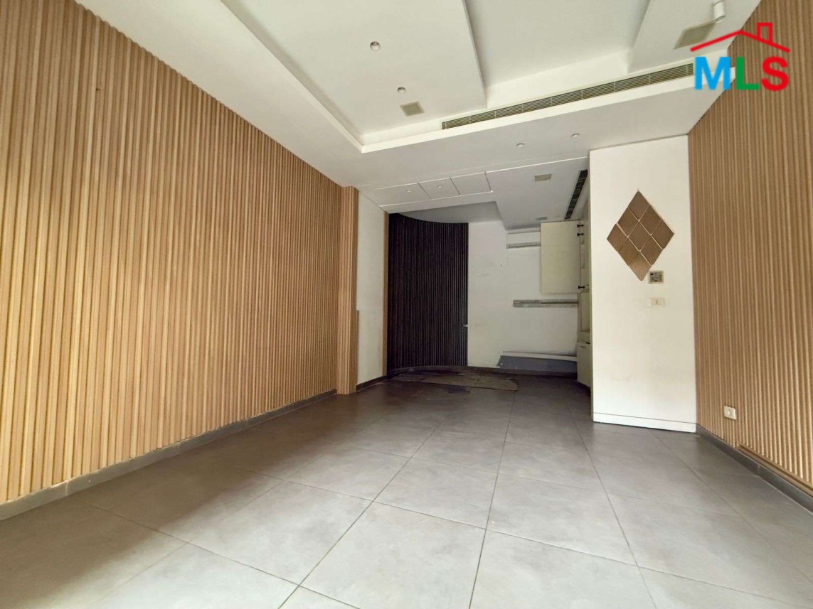 40 SQM Shop For Rent in Achrafieh, Carré D'or