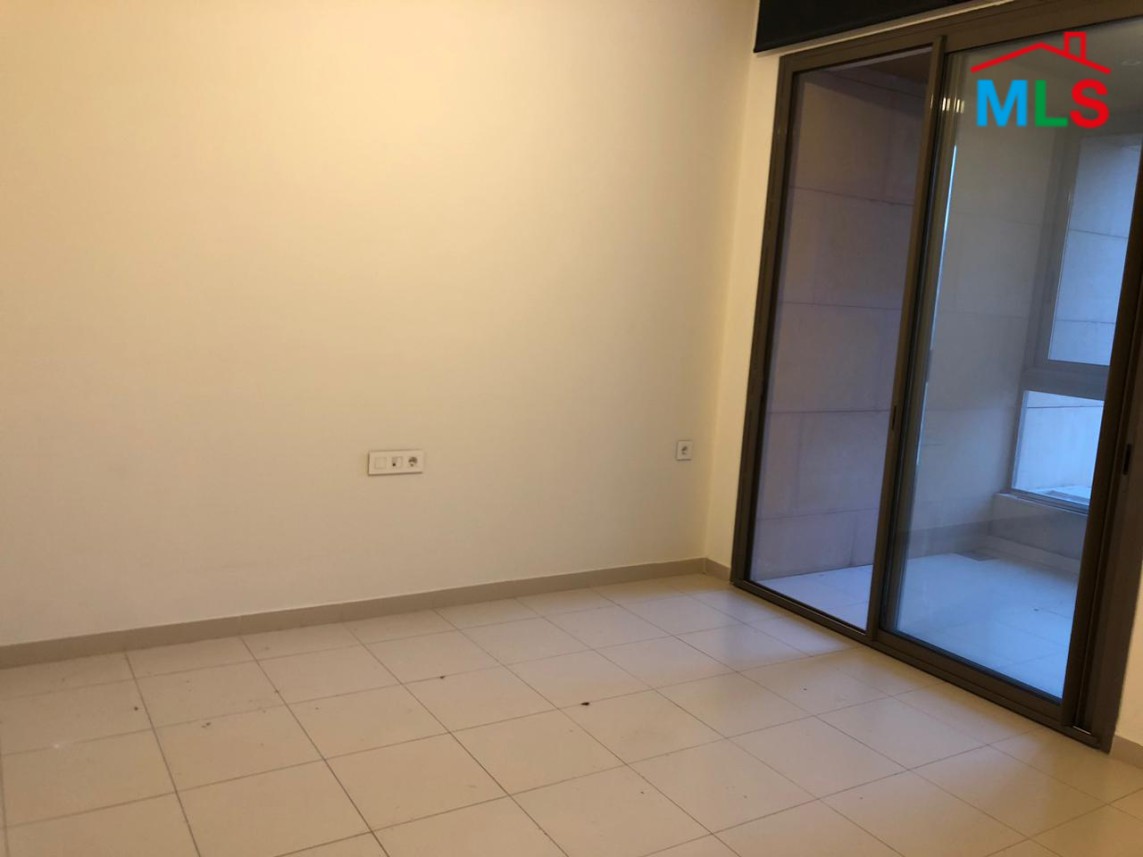 2-Bedroom Apartment with City View For Rent in Achrafieh, Sioufi