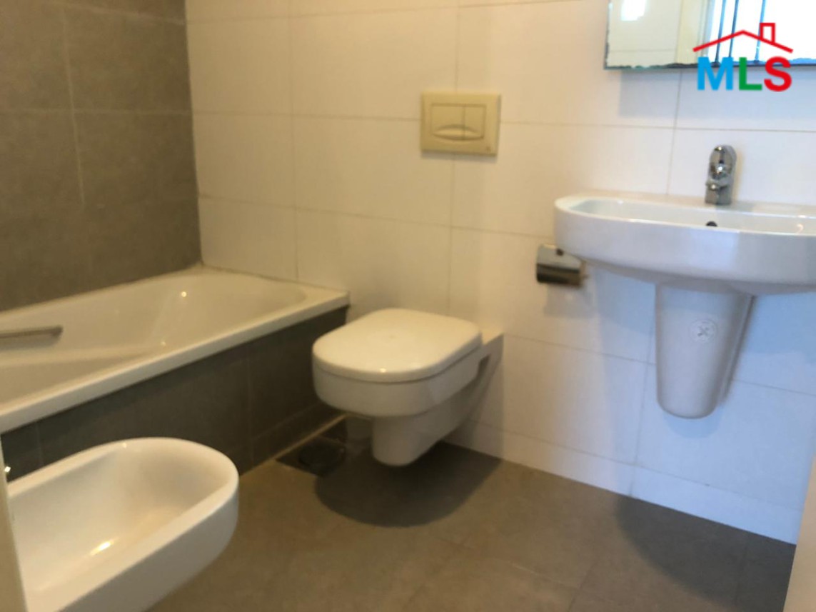 2-Bedroom Apartment with City View For Rent in Achrafieh, Sioufi