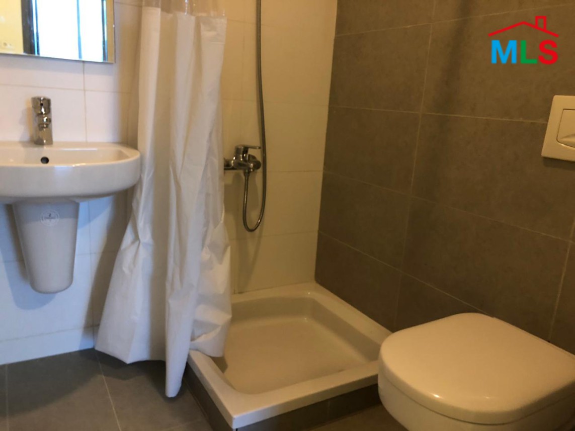 2-Bedroom Apartment with City View For Rent in Achrafieh, Sioufi