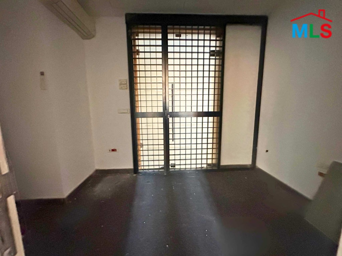 100 SQM Office For Rent in a Select Building in Down Town