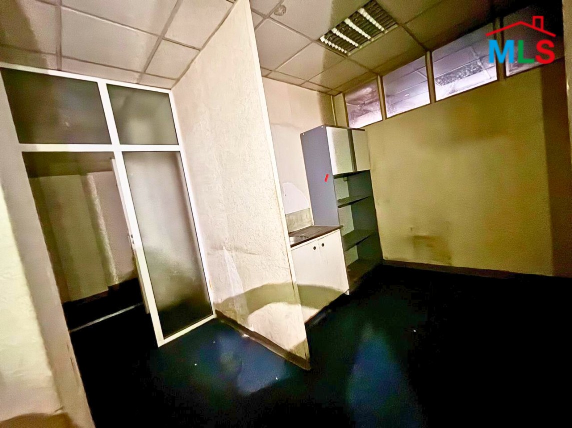 200 SQM Warehouse For Rent in Badaro, Beirut
