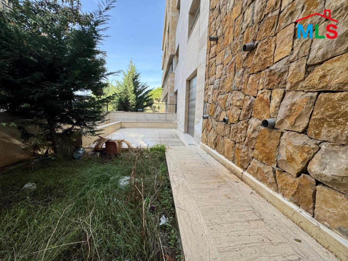 Fully Furnished Decorated Apartment For Rent in Broumana