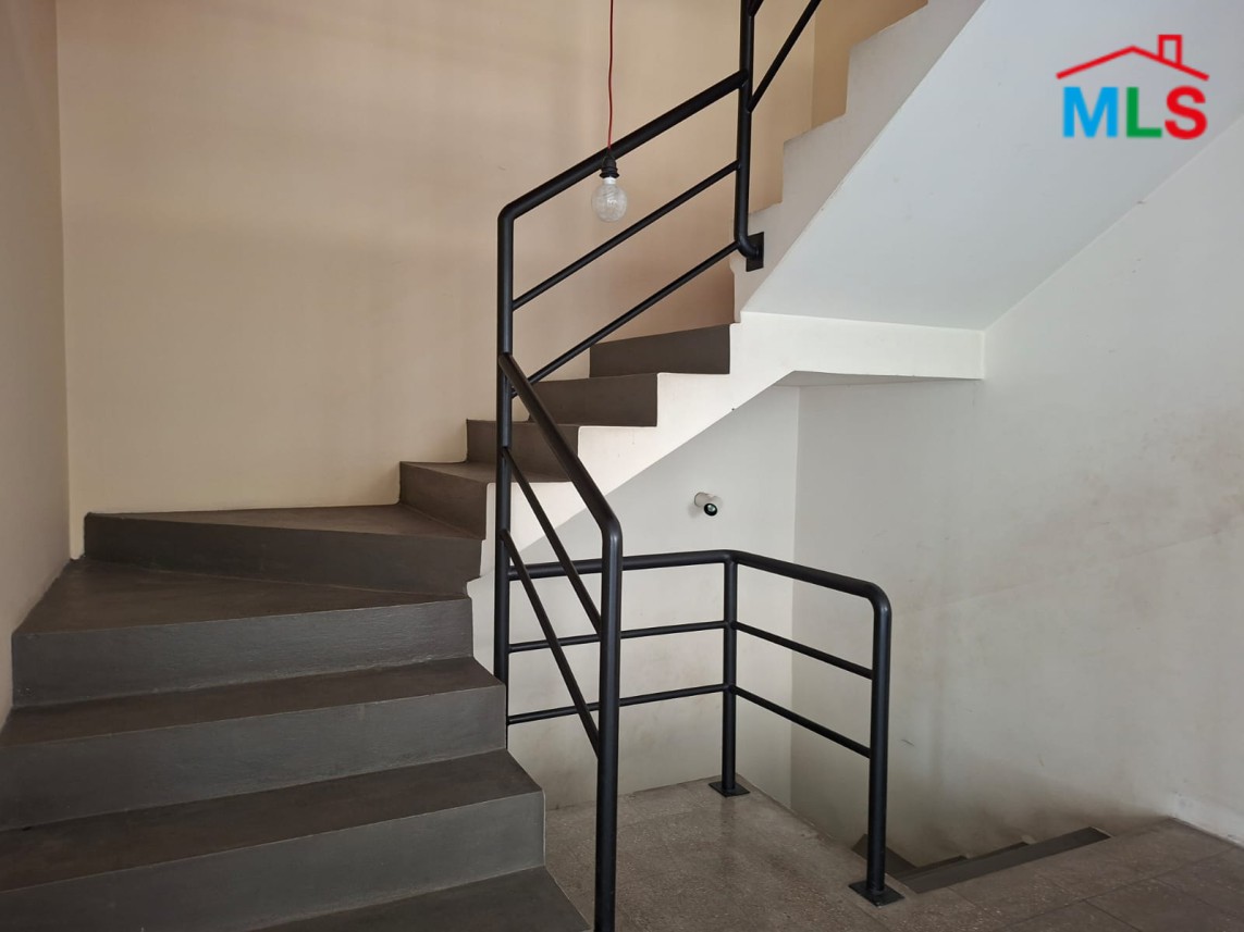 300 SQM Corner Showroom For Rent in Strategic Location in Clemenceau, Ras Beirut