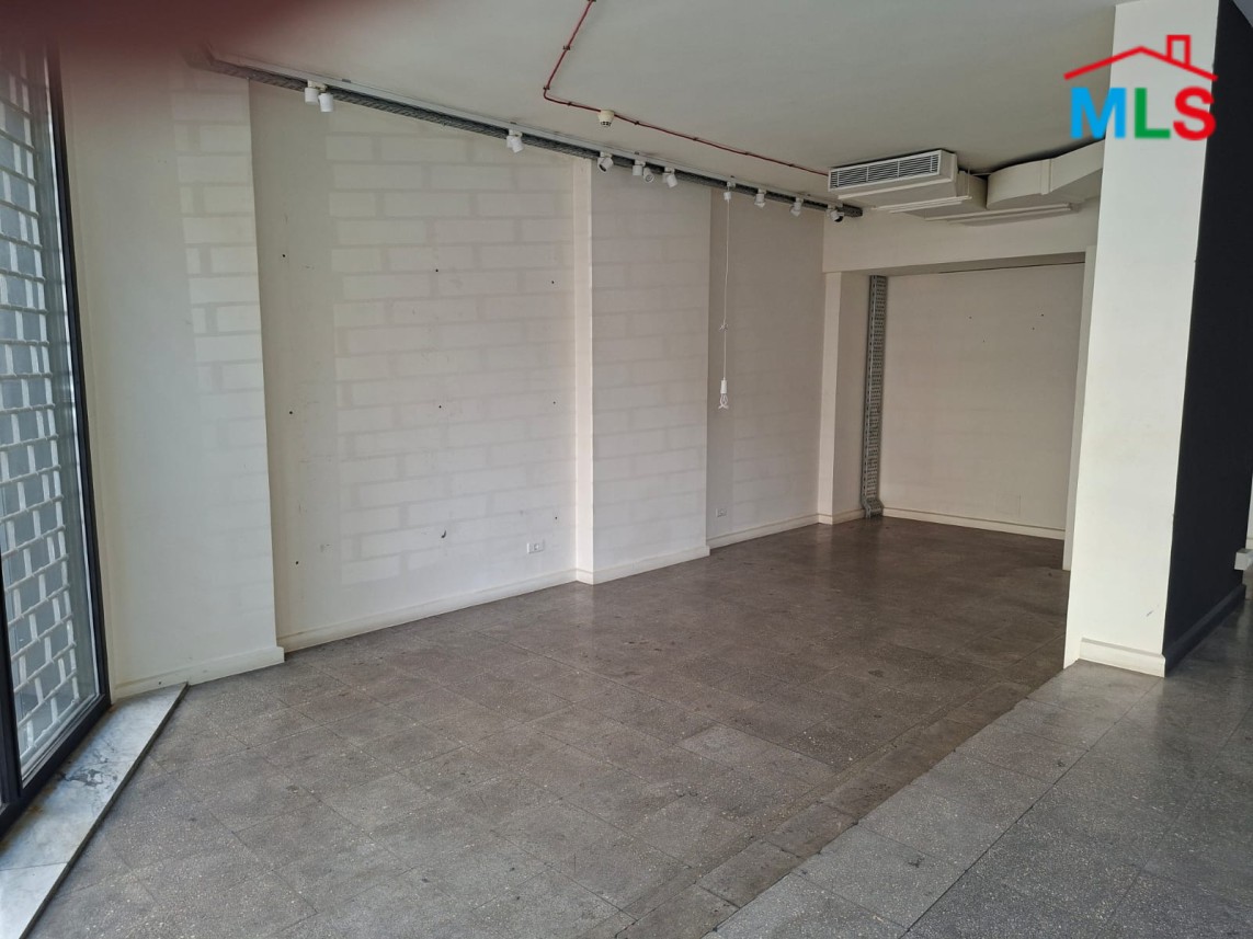 300 SQM Corner Showroom For Rent in Strategic Location in Clemenceau, Ras Beirut