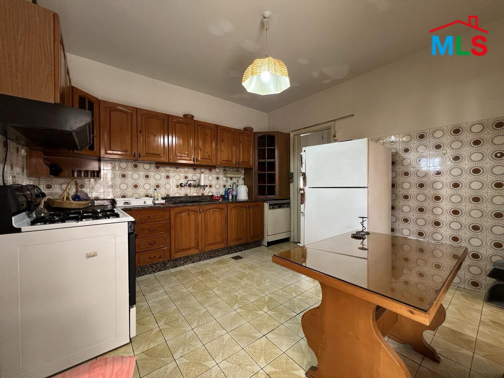 Furnished 3-Bedroom Apartment For Rent in Achrafieh, Rmeil