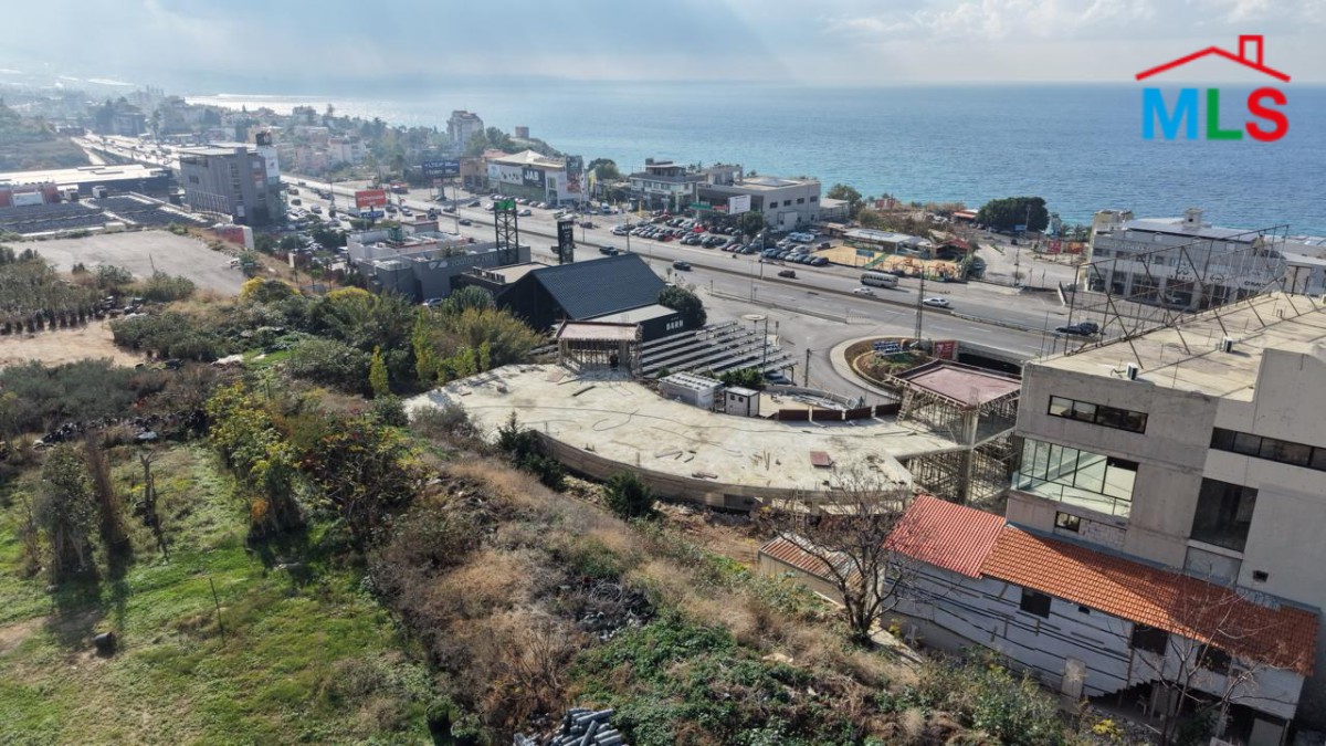 A Stand Alone Showroom For Rent in Jbeil